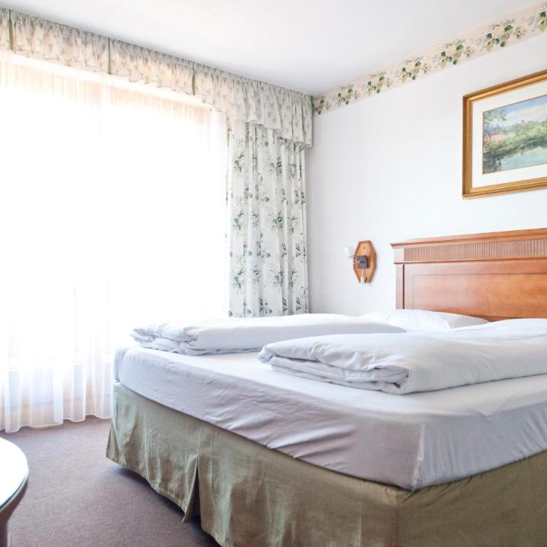 Hotel Alpenkrone - Double Room with Village View - 1