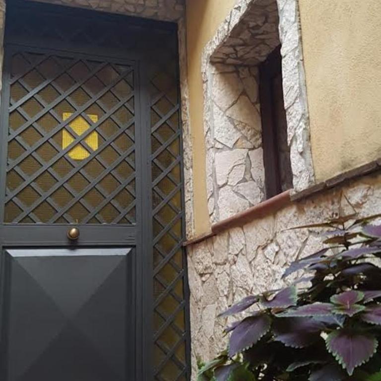 Hotel Sangiuliano 132 centro storico Catania - Family Room with Patio - Split Level - 17
