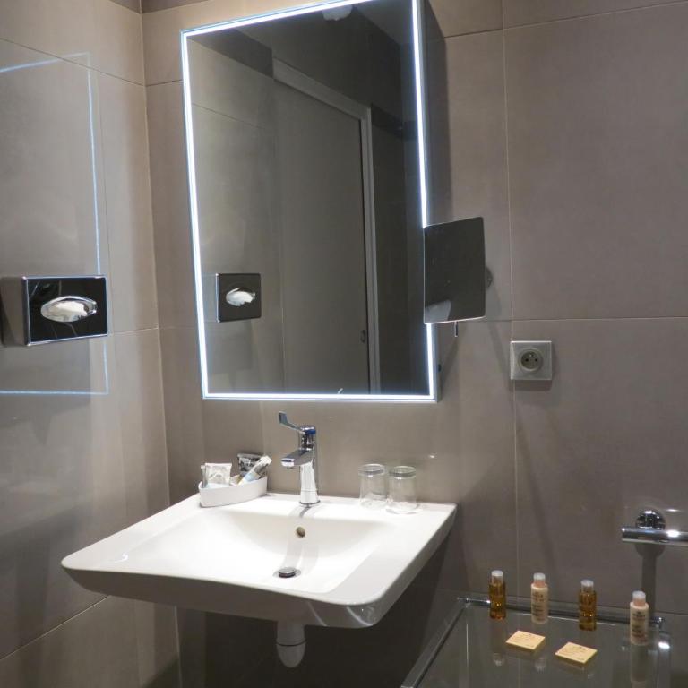 Mercure Paris Opéra Faubourg Montmartre - Camera Matrimoniale Privilege - 6