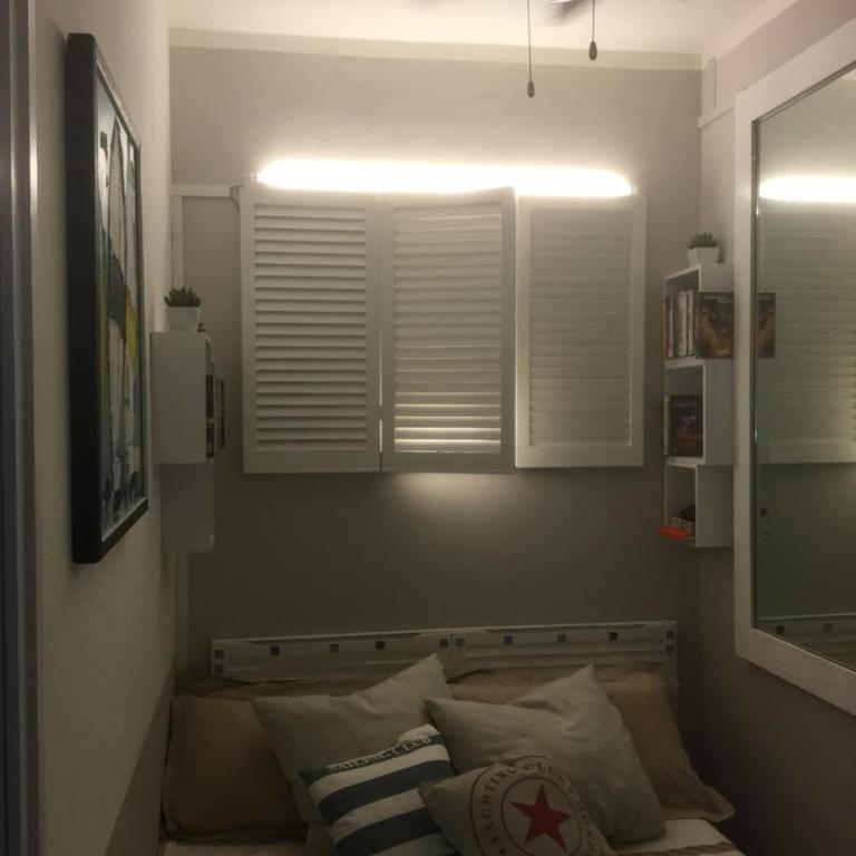 Lovely apartment in Marina Baie des Anges- Baronnet - Sew view, free parking spaces on site, restaurants, beach, supermarket - Apartamento de 1 dormitorio - 10