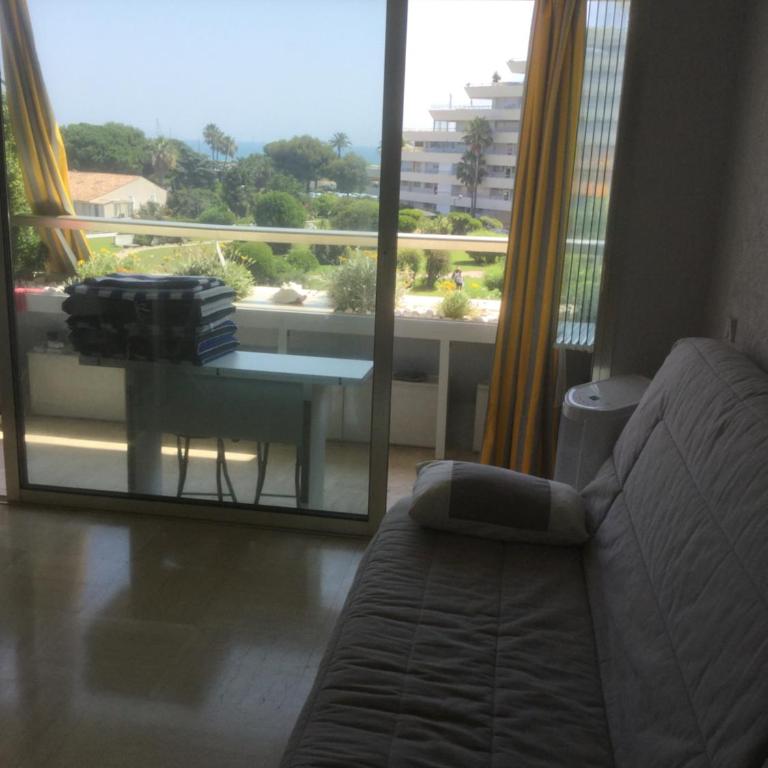 Lovely apartment in Marina Baie des Anges- Baronnet - Sew view, free parking spaces on site, restaurants, beach, supermarket - Apartamento de 1 dormitorio - 38