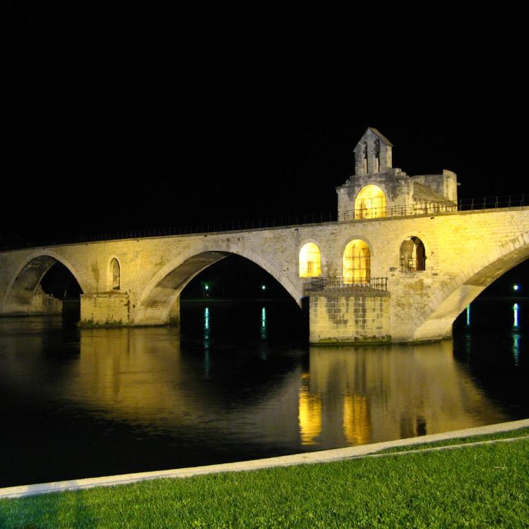 AU COEUR DES LICES *** CENTRE HISTORIQUE AVIGNON - Apartamento de 3 dormitorios - 33