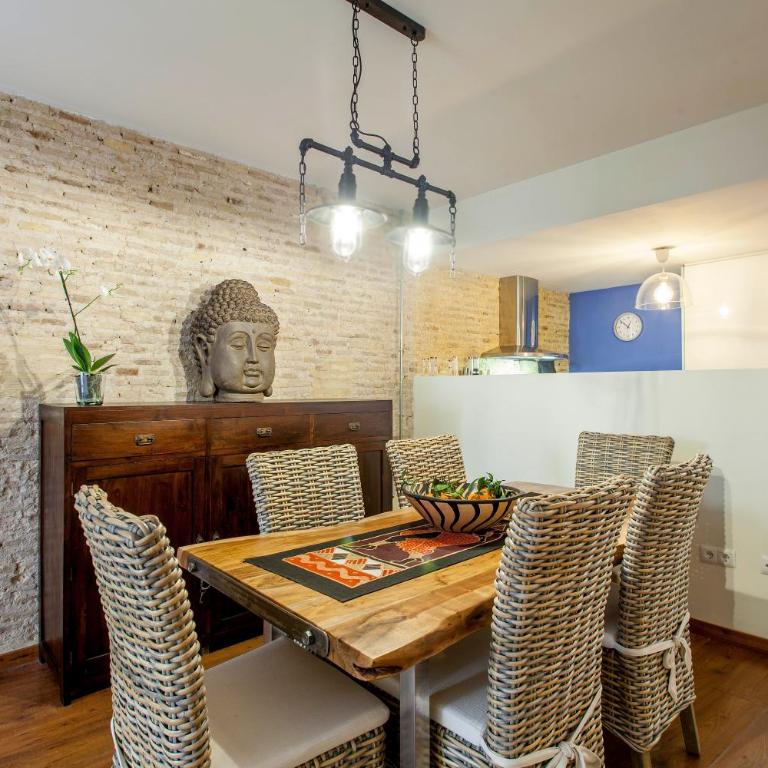 LUXURIOUS & ALLURING HOME IN HISTORIC TOWN (VALENCIA) - Two-Bedroom Apartment - 7