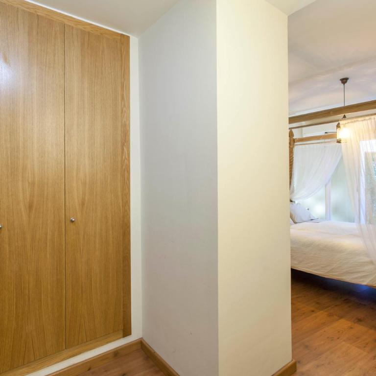 LUXURIOUS & ALLURING HOME IN HISTORIC TOWN (VALENCIA) - Two-Bedroom Apartment - 18
