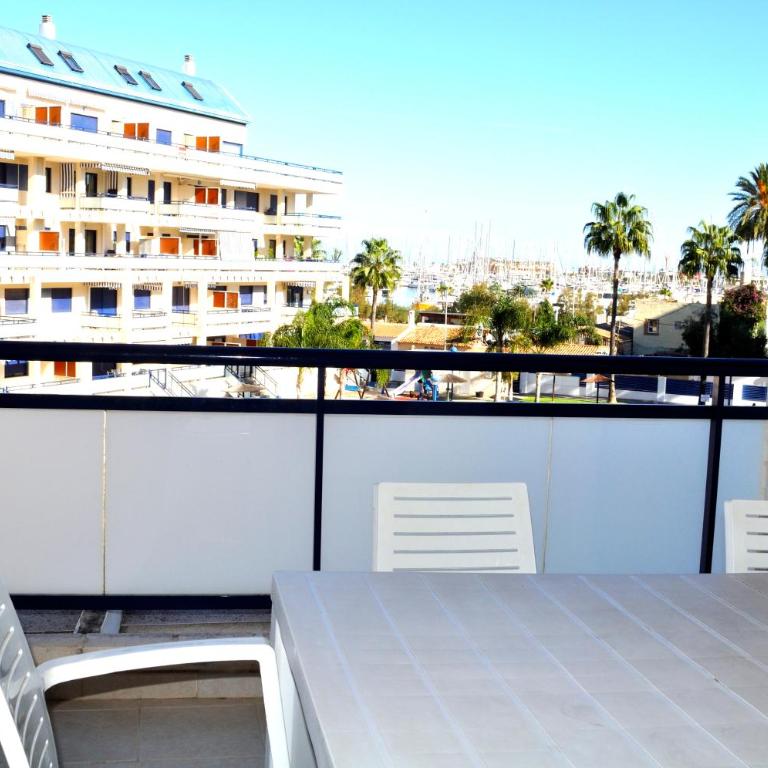 Sueños De Mar F5, 2 dormitorios, puerto náutico, by Bookindenia - Apartamento de 2 dormitorios - 3