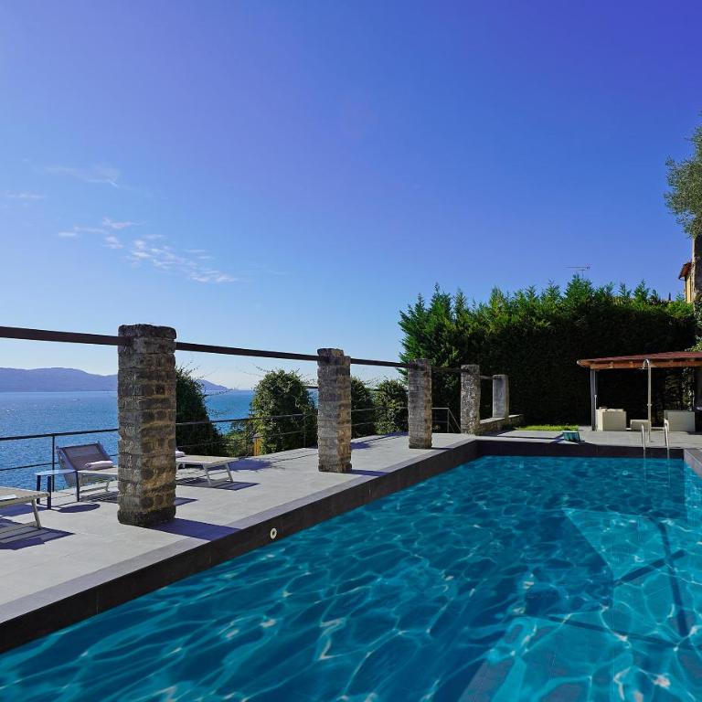 Villa Rachele: stunning luxury villa in centre Gargnano with private pool and breathtaking views - Villa con piscina privada - 6