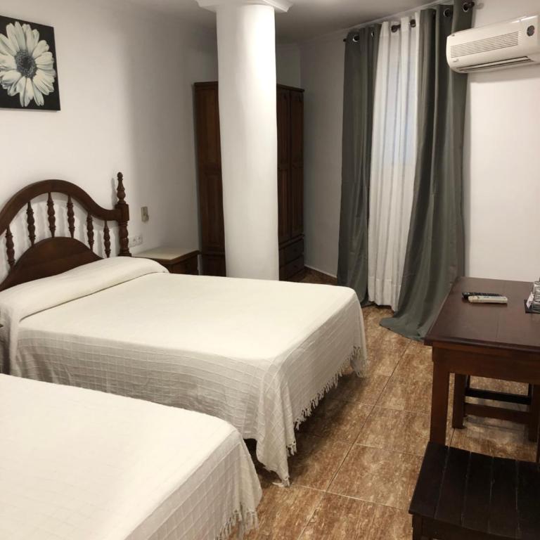 Hotel Manantiales - Habitación Doble con cama supletoria - 1 o 2 camas - 13
