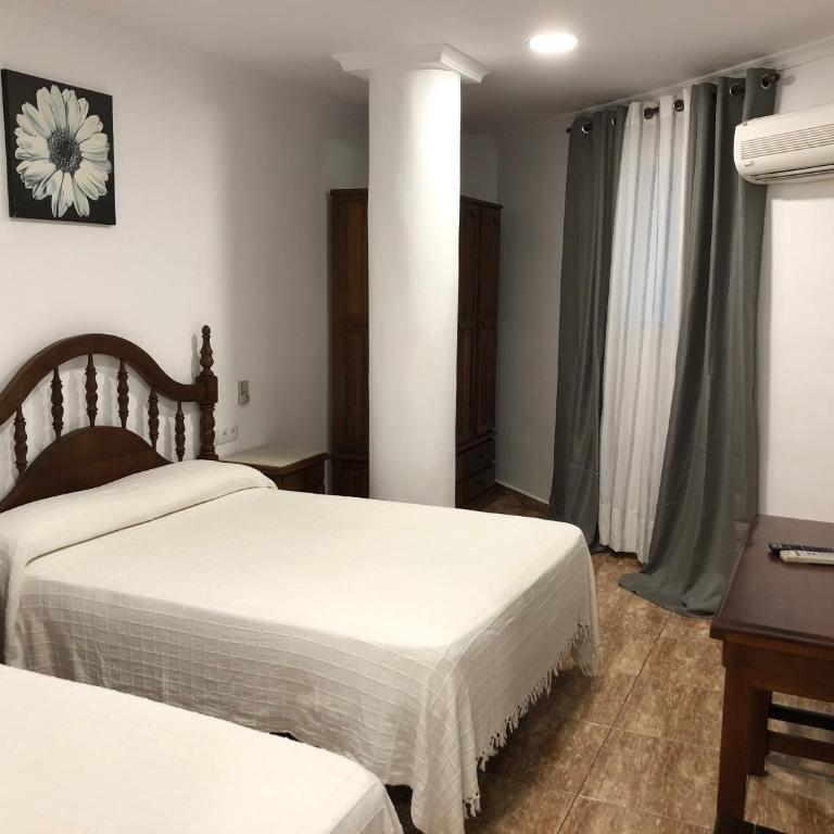 Hotel Manantiales - Habitación Doble con cama supletoria - 1 o 2 camas - 12