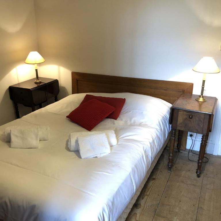 Angel Services - Le Nant - Maison 4 Chambres - 13