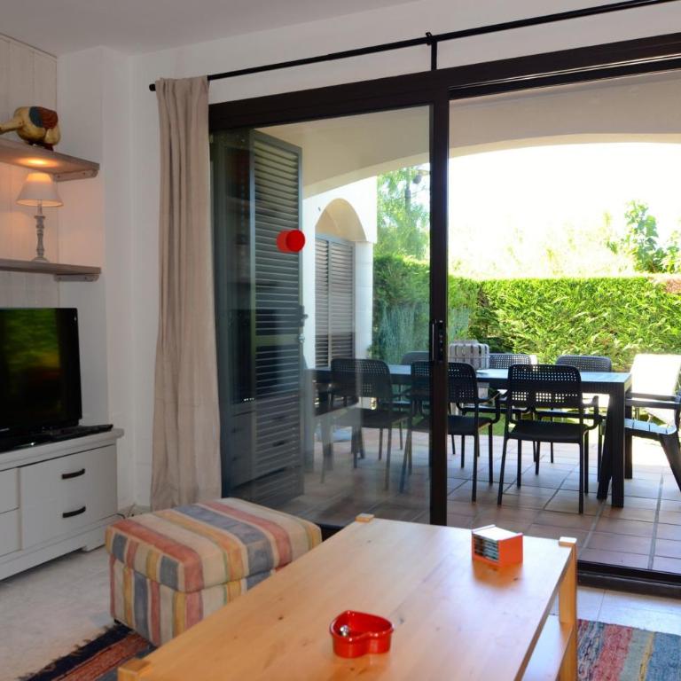 Villa Medas - Three-Bedroom House - 11