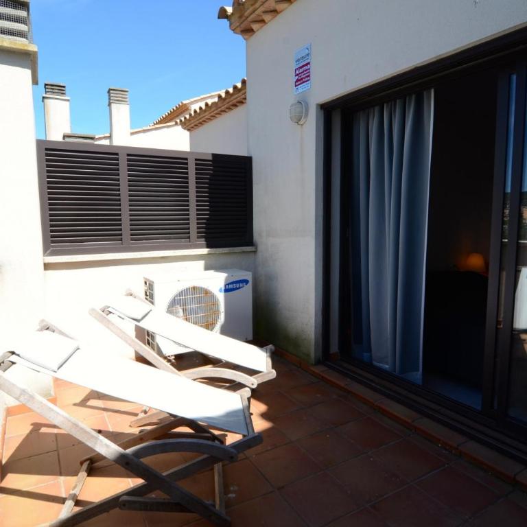 Villa Medas - Three-Bedroom House - 24