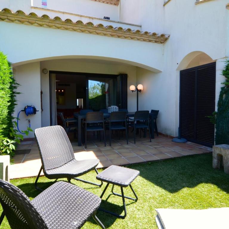 Villa Medas - Three-Bedroom House - 7
