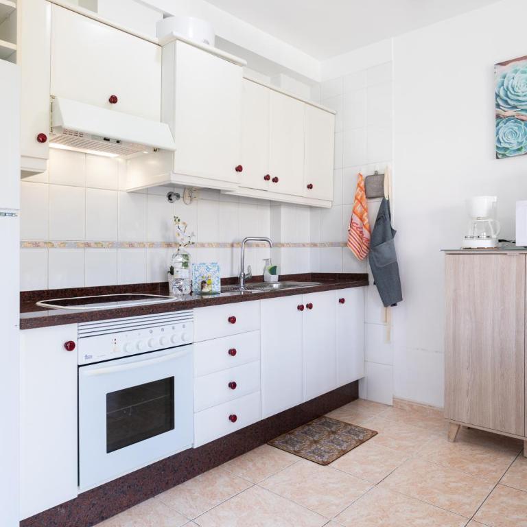 Vivienda Vacacional La Laguna Deluxe 5 - Apartamento de 2 dormitorios - 6