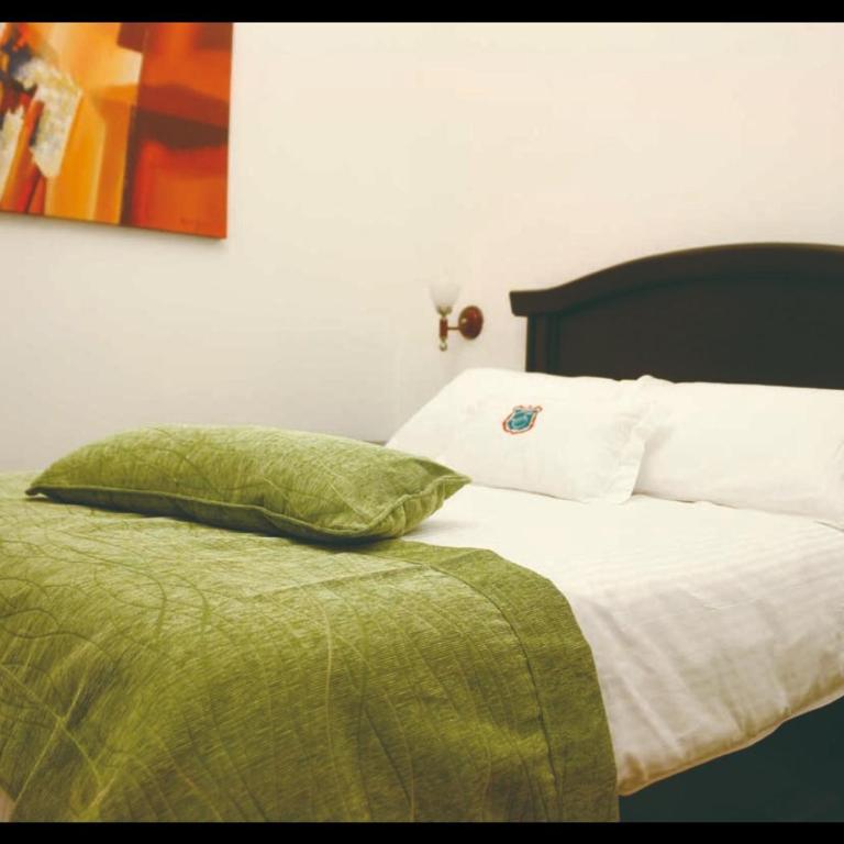 Casa Escobar Buga - Superior Double or Twin Room - 6