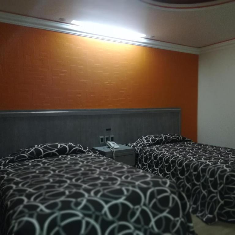 Hotel Ambos Mundos - Superior Double Room with Two Double Beds - 2