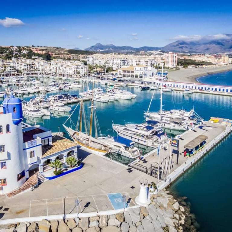 CASARES appart 2 ch dans parc tropical avec vue sur mer, montagne et piscine - Apartamento - 29
