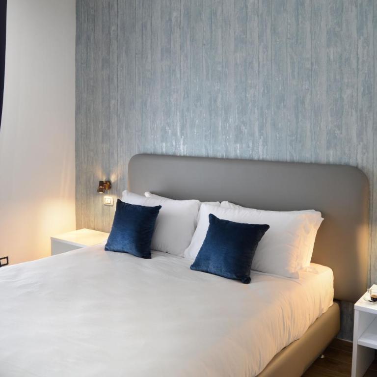 Napoliseason Rooms & Breakfast - Camera Matrimoniale Deluxe - 6
