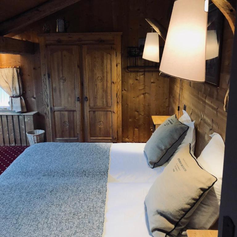 Le Coin Savoyard - Chambre Lits Jumeaux Mansardée 16 - 13