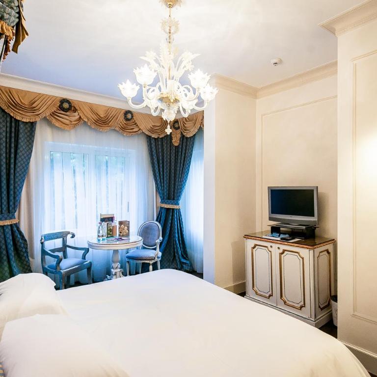 Villa e Palazzo Aminta - A Leading Hotel of The World - Camera Matrimoniale Superior con Vista Parco - 2