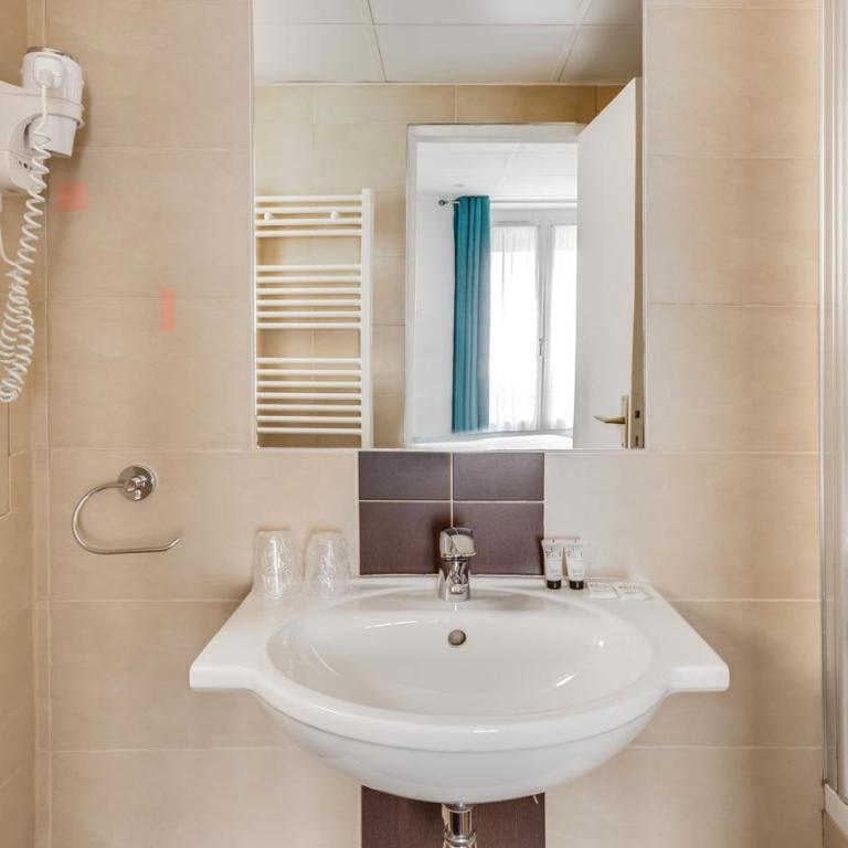 Carladez Cambronne - Chambre Lits Jumeaux Supérieure - 5
