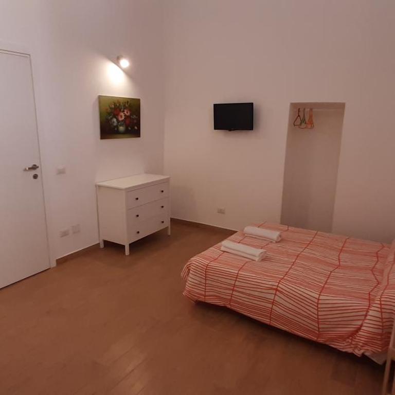 Casa Laura Oliva Mancini - Camera Familiare con Bagno Privato - 19