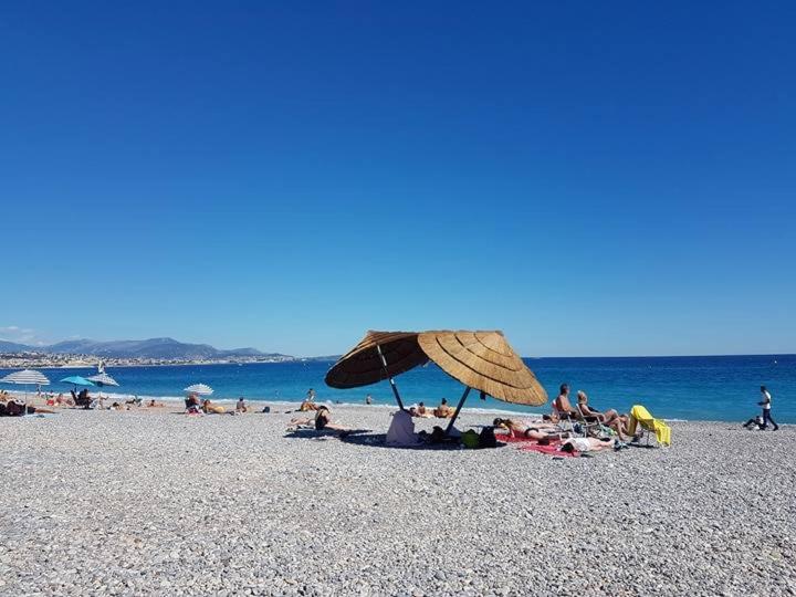 Lovely apartment in Marina Baie des Anges- Baronnet - Sew view, free parking spaces on site, restaurants, beach, supermarket - Apartamento de 1 dormitorio - 37