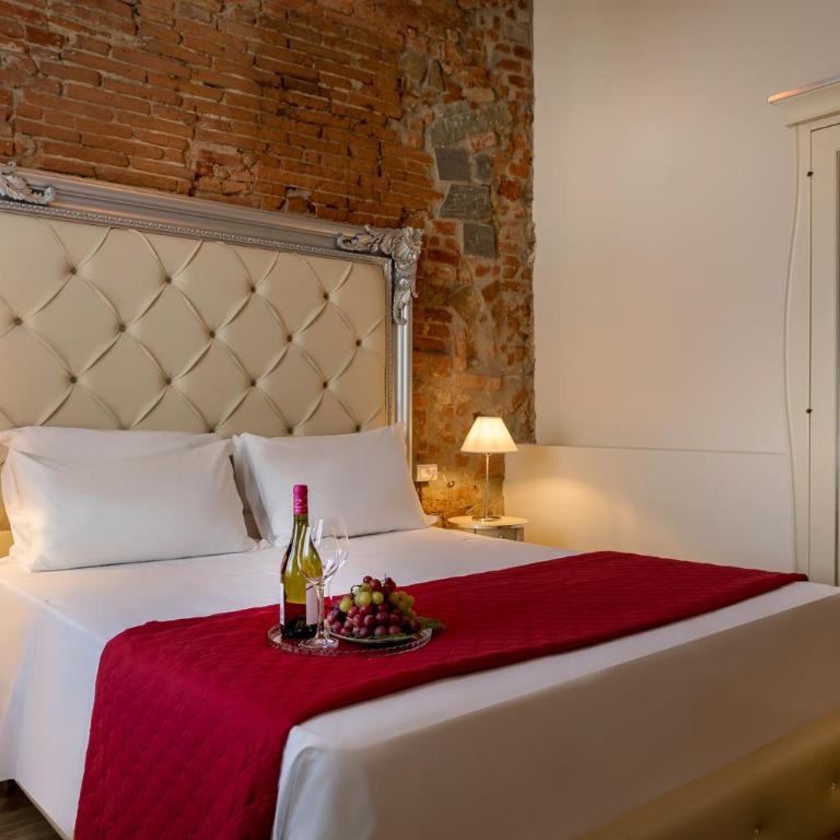 Residenza Conte di Cavour & Rooftop - dBe Hotels - Camera Matrimoniale Classic - 1