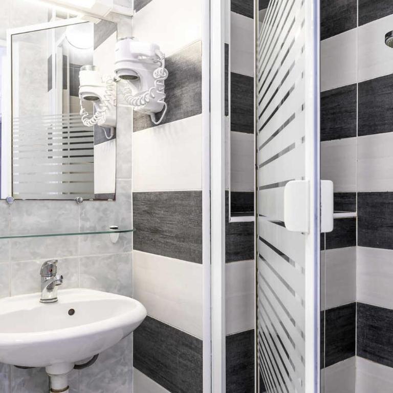 Hôtel Rouen Alba - Chambre Triple Classique - 4