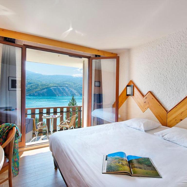 Village Club Les Hyvans - Chambre Double – Vue sur Lac - 2