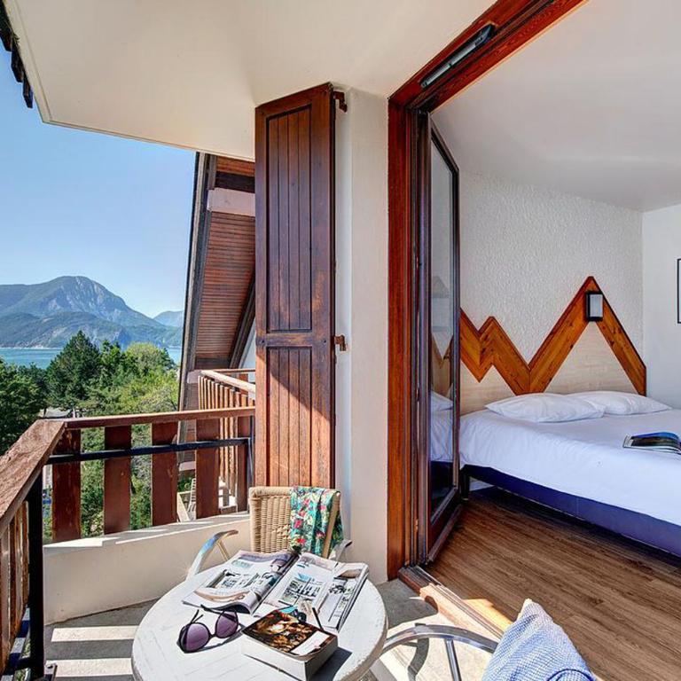 Village Club Les Hyvans - Chambre Double – Vue sur Lac - 5