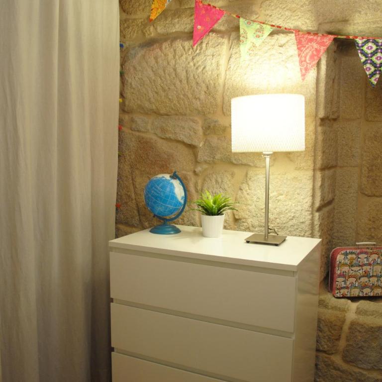 Piso en antiguo palacete del casco histórico - Two-Bedroom Apartment - 17