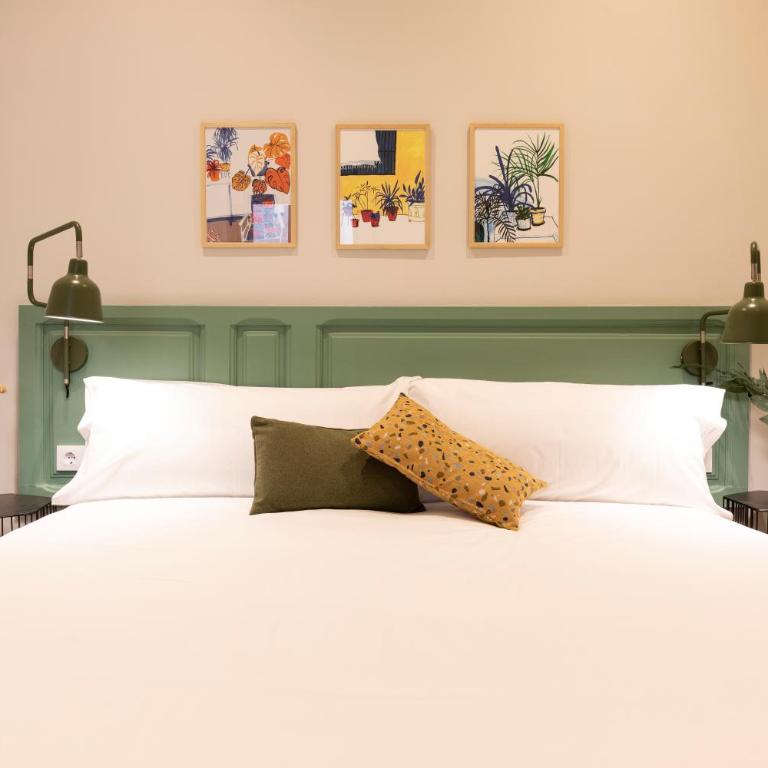 Aspasios Gracia Apartments - Three-Bedroom Apartment - 4