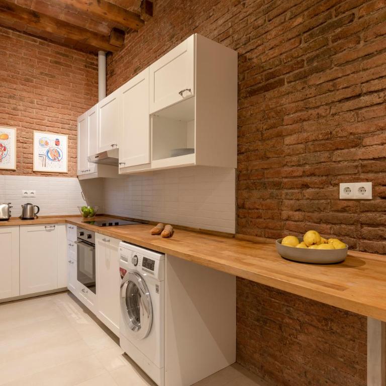 Aspasios Gracia Apartments - Three-Bedroom Apartment - 12
