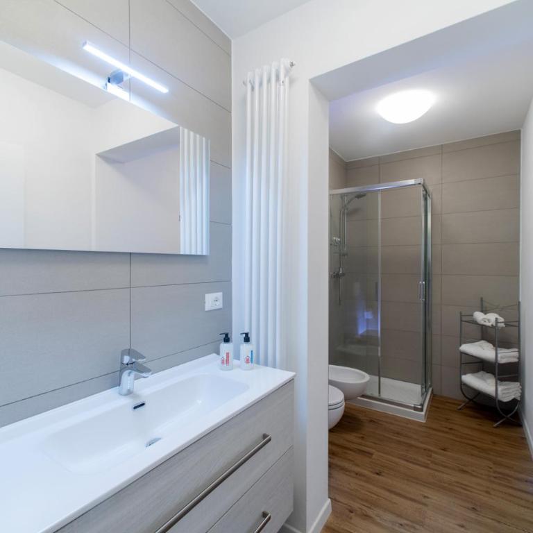YUGOGO MAZZINI 41 Trento Centro - Appartamento con 2 Camere da Letto - 20