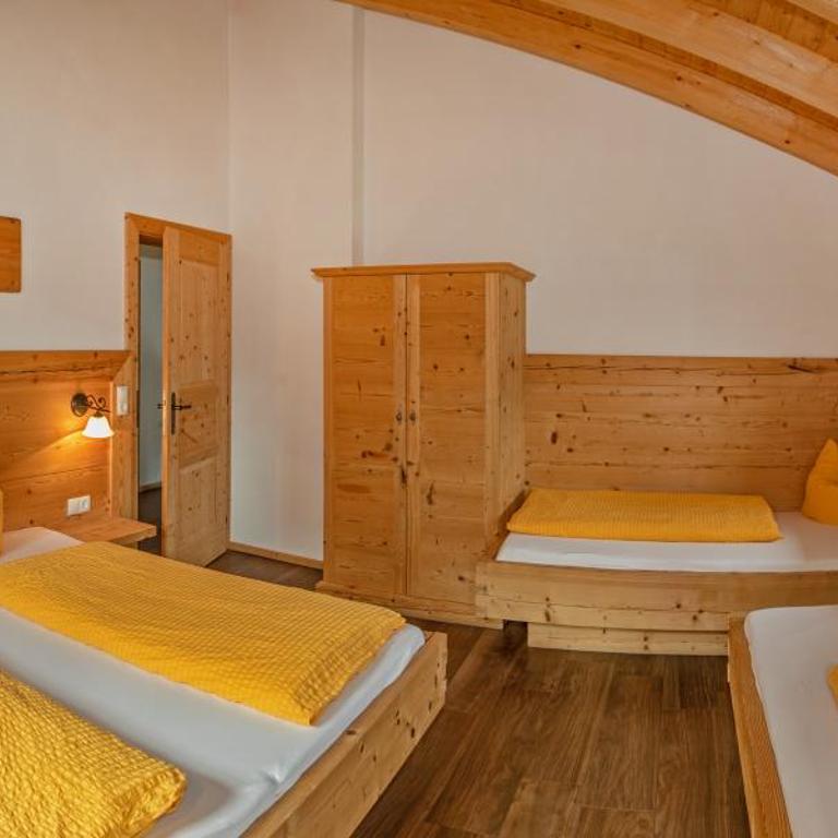 Kama Alm - Chalet mit Balkon und Terrasse - 9