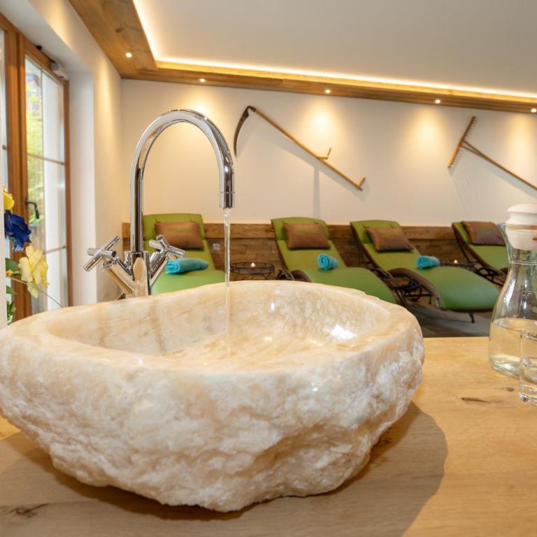 Kama Alm - Chalet mit Balkon und Terrasse - 17