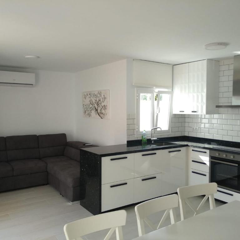 Villa maravillosa - Three-Bedroom Villa - 27