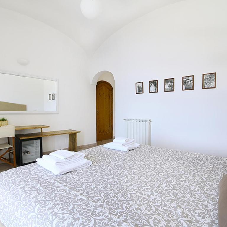 Colle dell'Ara - Camera Matrimoniale con Balcone e Vista Mare - 5