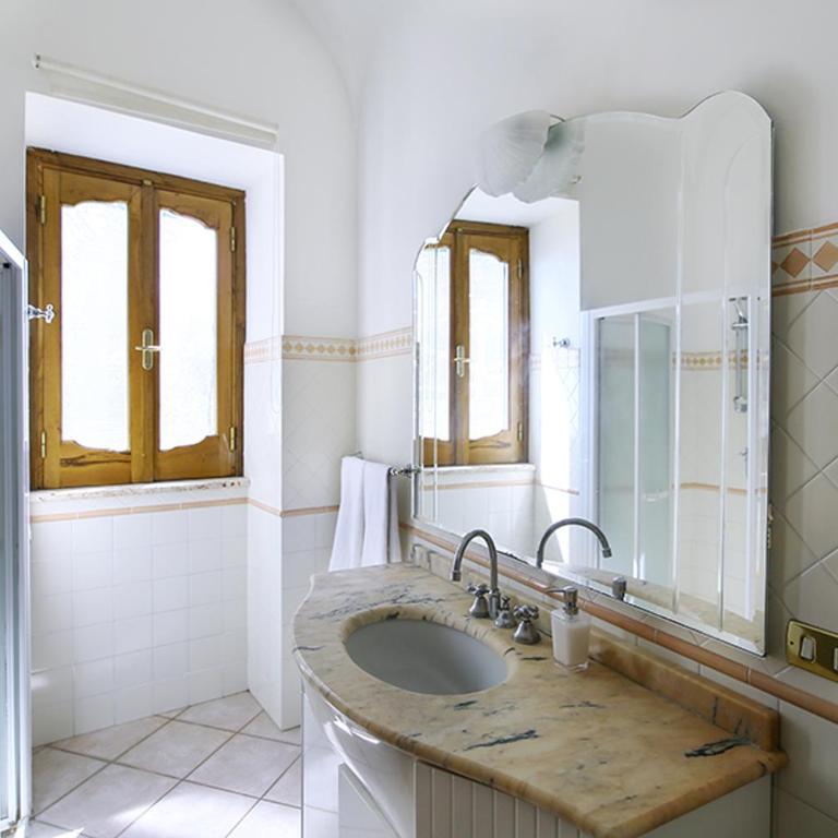 Colle dell'Ara - Camera Matrimoniale con Balcone e Vista Mare - 6