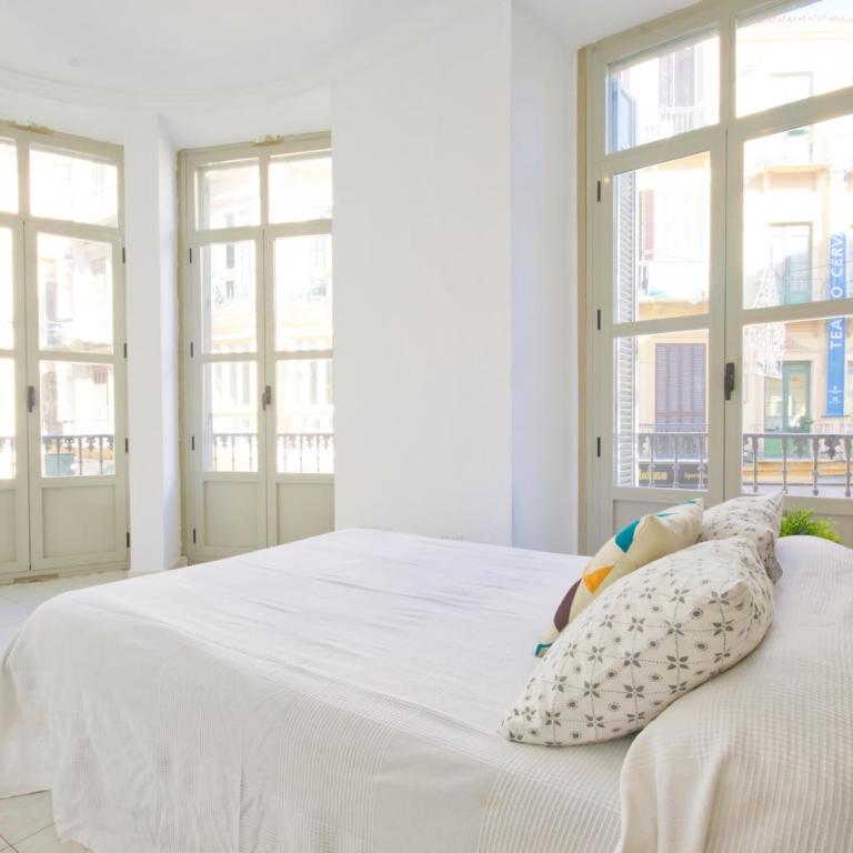 MalagaUrbanRooms - Central Suites - Loft con balcón - 3