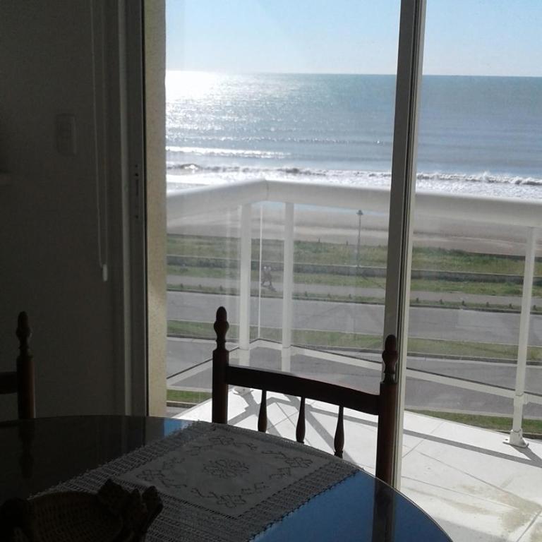 DEPARTAMENTO FRENTE AL MAR 2 1/2 AMBIENTE - Apartamento con vistas al mar - 8