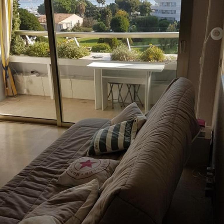 Lovely apartment in Marina Baie des Anges- Baronnet - Sew view, free parking spaces on site, restaurants, beach, supermarket - Apartamento de 1 dormitorio - 35