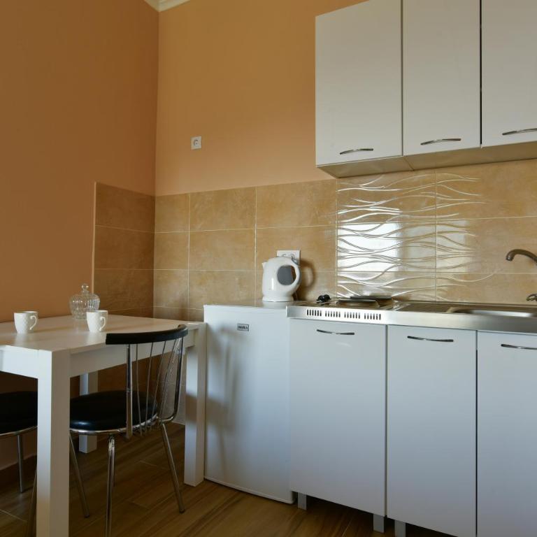 Apartments Hillside - Dvokrevetna Soba sa Bračnim Krevetom i Pogledom na Park - 5