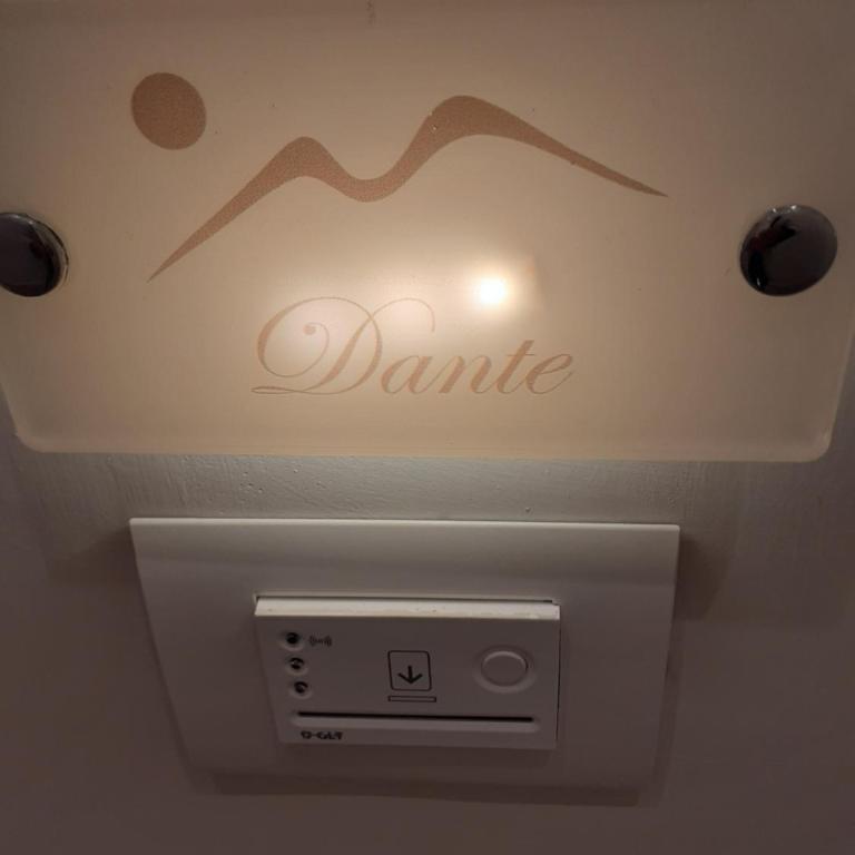 Dante Relais - Camera Matrimoniale con Balcone - 6