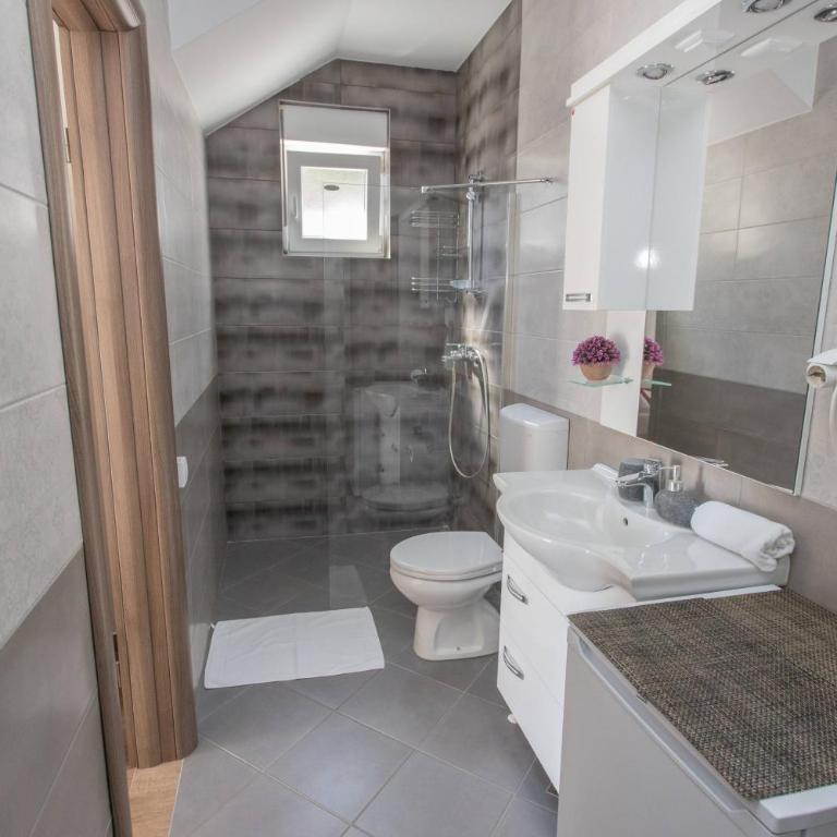 Apartments Gvozdenovic - Double Room with Private Bathroom - 6