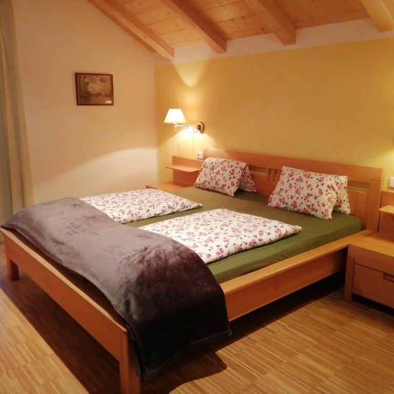 Kerschbamerhof im Süden Südtirols - Three-Bedroom Apartment - 14