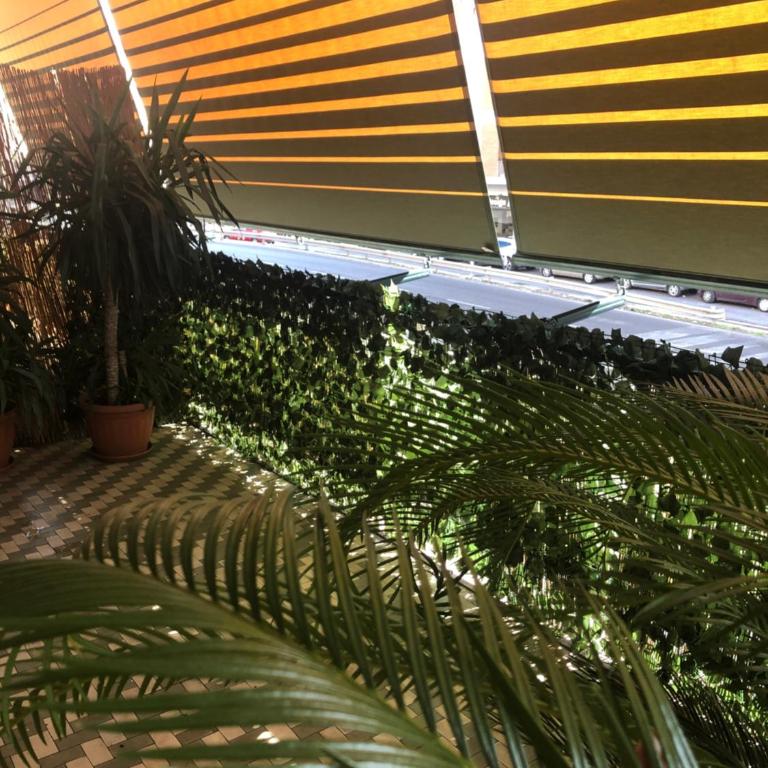 B&B Roma - Family Suite with Balcony - 11