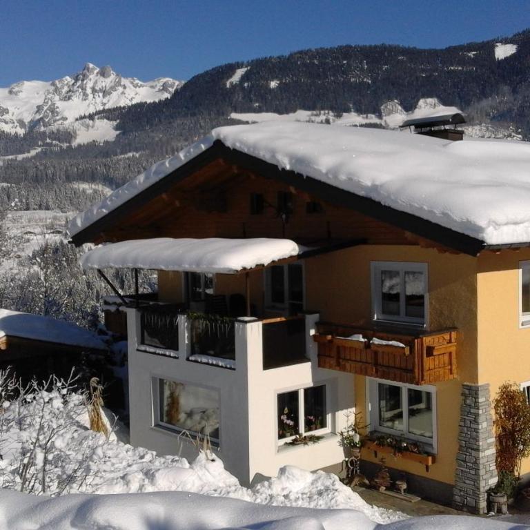 Ferienwohnung Steinberger - Three-Bedroom Apartment - 2