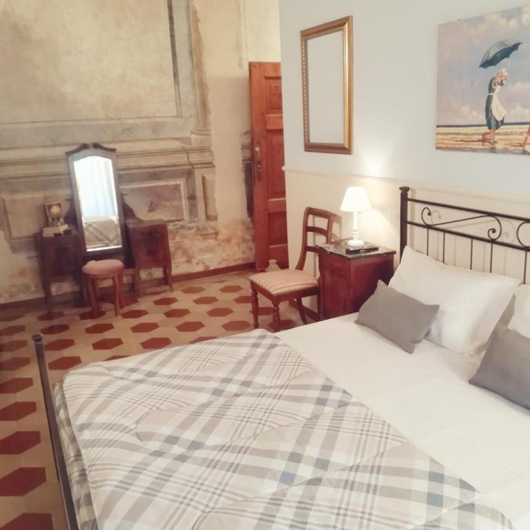 Il rifugio di Elizabeth - Camera Matrimoniale con Bagno Privato Esterno - 7