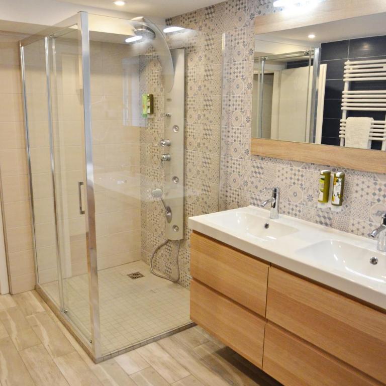 Embassy Corner - Apartamento de 2 dormitorios - 45